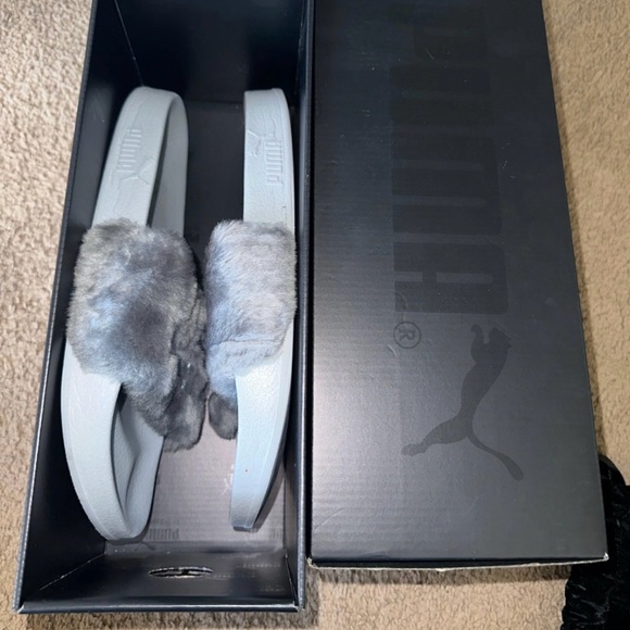 Rihanna Leadcat Fenty Quarry-Puma Silver Slides - Picture 5 of 7